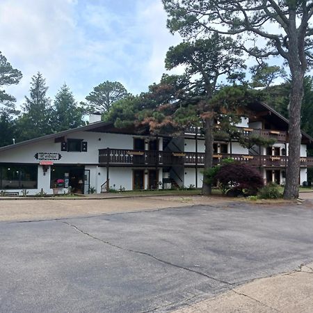 Bavarian Inn Motel & Restaurant Eureka Springs Exteriör bild